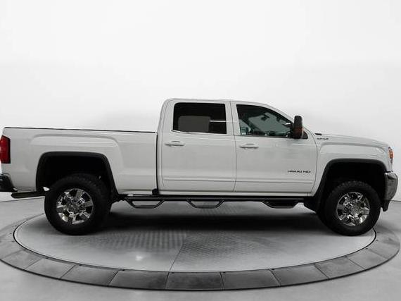 GMC SIERRA HD 2019 1GT12UEG8KF101590 image GMC SIERRA HD 2019 1GT12UEG8KF101590 image